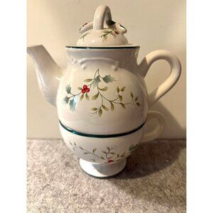 Phaltzgraff Winterberry 16oz. Tea For One Teapot and Cup  1991 # 2842
